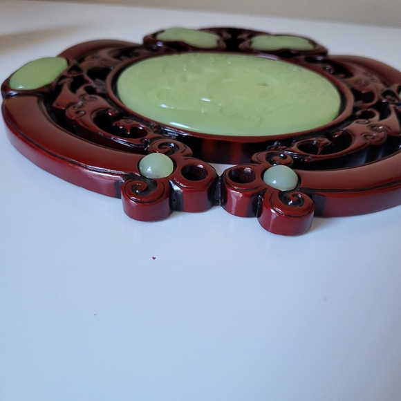 Faux Jade and Resin Decorative Chinese Wall Hanging - Picture 11 of 15